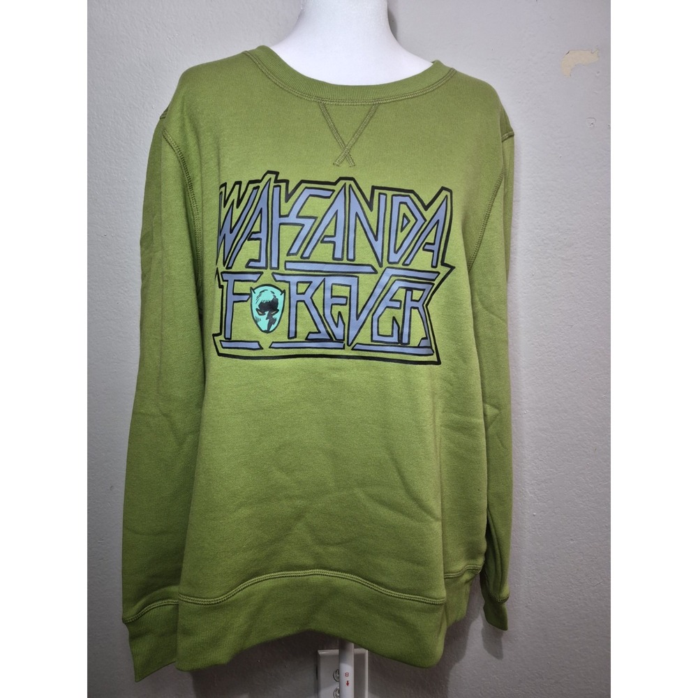 NWT Marvel Amazon Wakanda Forever Fleece Sweatshirt Large Crewneck Casual Unisex